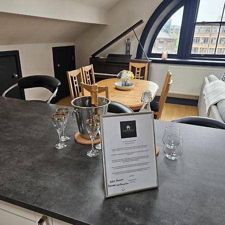 2 Bedroom City Centre Penthouse Loft Apartment Liverpool Ngoại thất bức ảnh