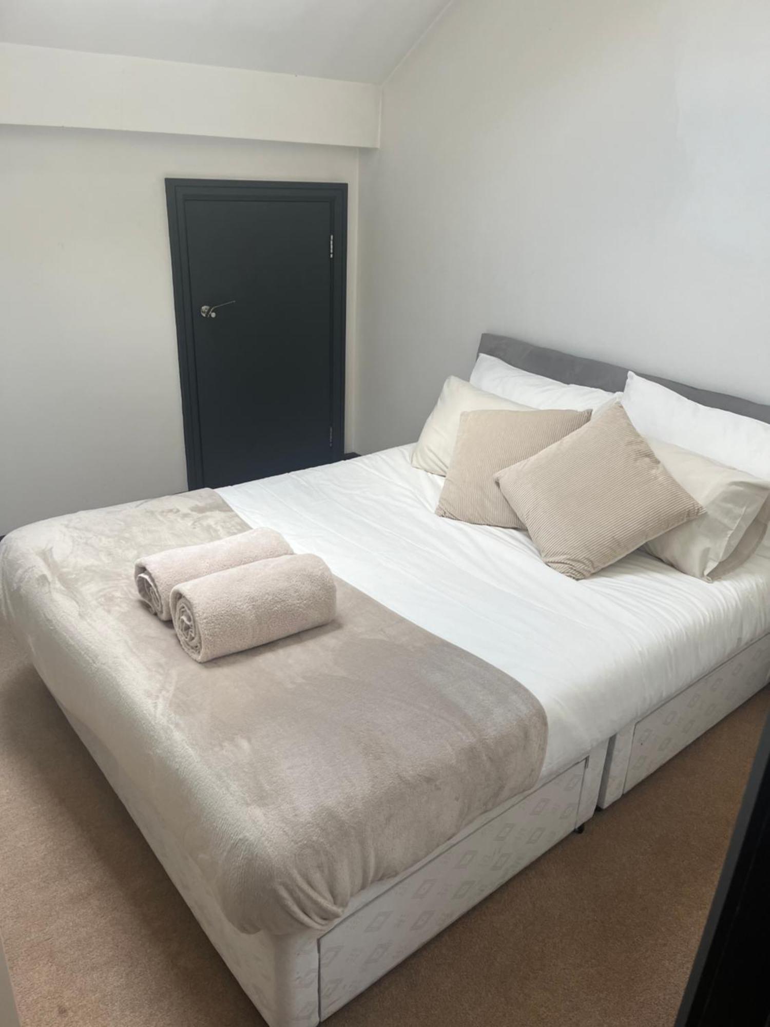 2 Bedroom City Centre Penthouse Loft Apartment Liverpool Ngoại thất bức ảnh