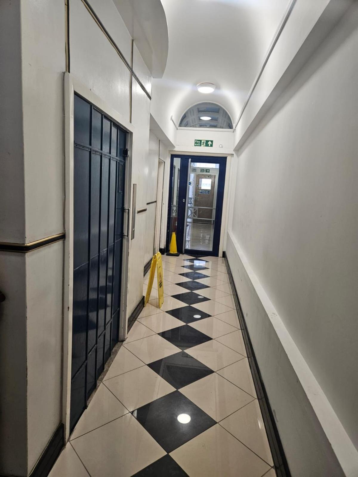 2 Bedroom City Centre Penthouse Loft Apartment Liverpool Ngoại thất bức ảnh